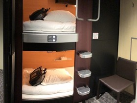 Tama Cabin Osaka Honmachi