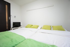 Terry's Apartment Namba West I