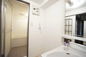 Terry's Apartment Shinsaibashi East I