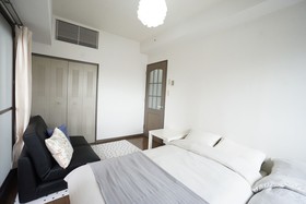 Terry's Apartment Shinsaibashi East I