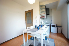 Terry's Apartment Shinsaibashi East I