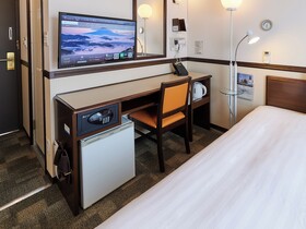 Toyoko Inn Shinsaibashi Nishi