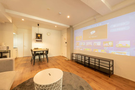 Yeah Room Namba