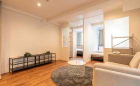 Yeah Room Namba