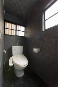 Zebrahouse Himejima