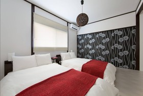 Zebrahouse Himejima