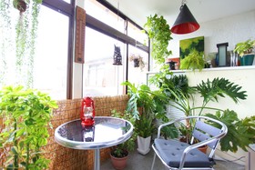 Jonni’s Place