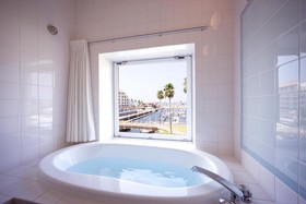 Wakayama Marina City Hotel