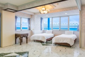 Beachside Condominium