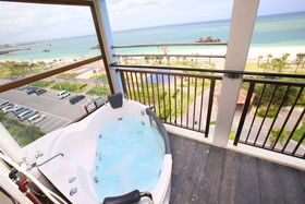 Beachside Condominium