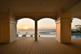 Lequ Okinawa Chatan Spa & Resort