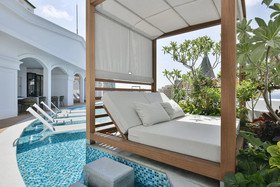 Lequ Okinawa Chatan Spa & Resort