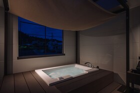 Urban Villa Resort ALOHI