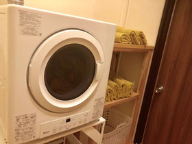 Pineapple Hotel
