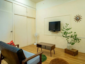 Pineapple Hotel