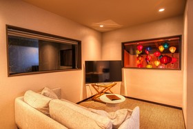 Adan Resort Lamp