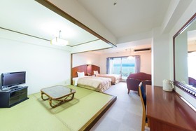 Kanehide Onna Marineview Palace