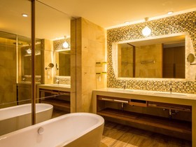 Sheraton Okinawa Sunmarina Resort