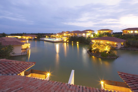 Hotel Allamanda Kohamajima