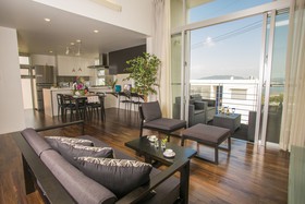 Resort House Plus One