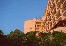 Aoawo Naruto Resort