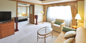 Forest Inn Showakan