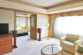 Forest Inn Showakan