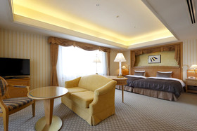 Forest Inn Showakan