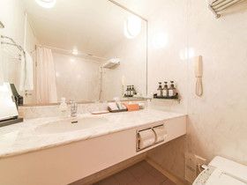 Forest Inn Showakan