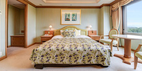 Forest Inn Showakan