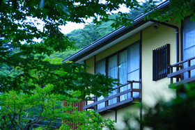 Shunsai No Yado Seasonal Inn Ryokusuitei