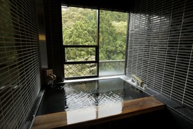 Hakone Nanase