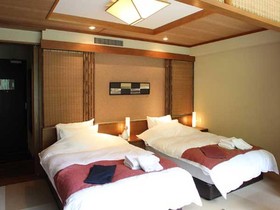 Hakone Nanase