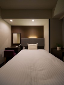 E Hotel Higashi Shinjuku