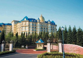 Tokyo Disneyland Hotel