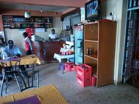 Kwiremia Hotel