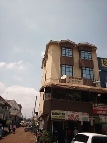 Bricks Pub & Hotel