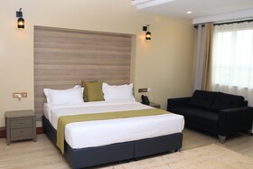Dallas Premiere Hotel