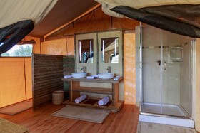 Glamping Kenya Mount Kenya Lodge