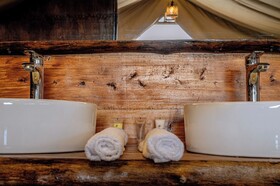 Glamping Kenya Mount Kenya Lodge