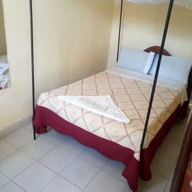 Serena Hotel