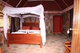 Orngatuny Mara King Camp