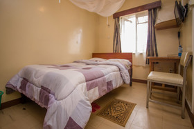 Meru Safari Hotel