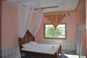 Peacock Court Hotel