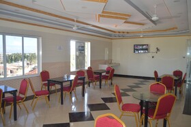 Peacock Court Hotel