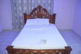 Peacock Court Hotel