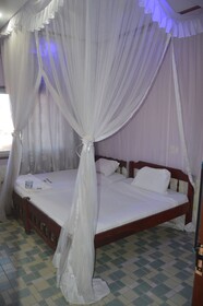 Peacock Court Hotel