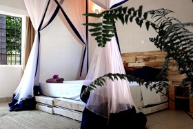 Salty's Kitesurf Village