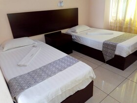Louis Montfort Grand Resort