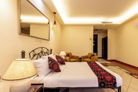 Sentrim Castle Royal Hotel